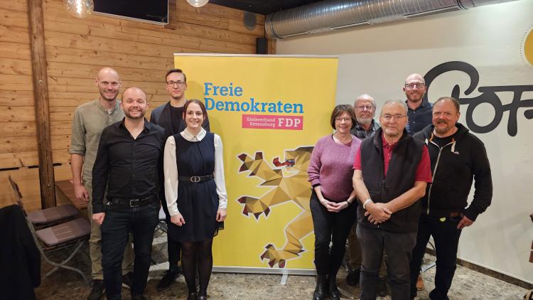 Einige der Teilnehmer am dritten liberalen Kässpätzleessen