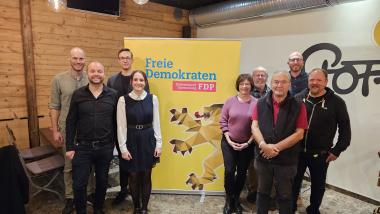 Einige der Teilnehmer am dritten liberalen Kässpätzleessen